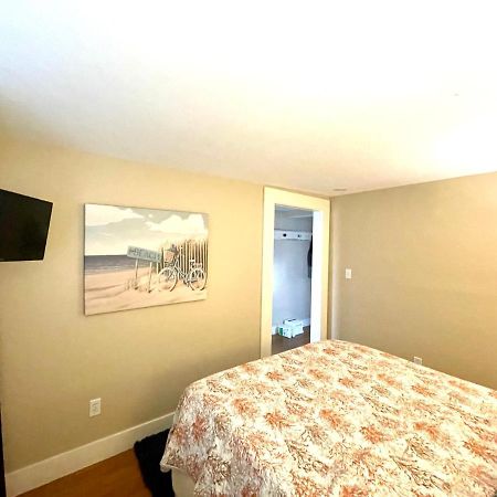 Seablue Cottage - Downstairs; 2 Blocks To The Beach Γκάλβεστον Εξωτερικό φωτογραφία